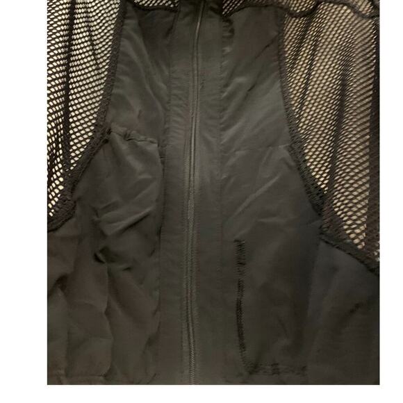 Lululemon Relaxed Fit Mesh Jacket Black SZ 8 Womens - Picture 5 of 6